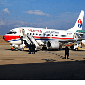 长乐航空货运航空快运业稳步发展的原因是什么？